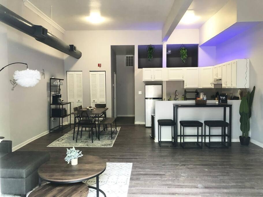 Апартаменты Downtown Cleveland -Modern First Floor Unit Экстерьер фото