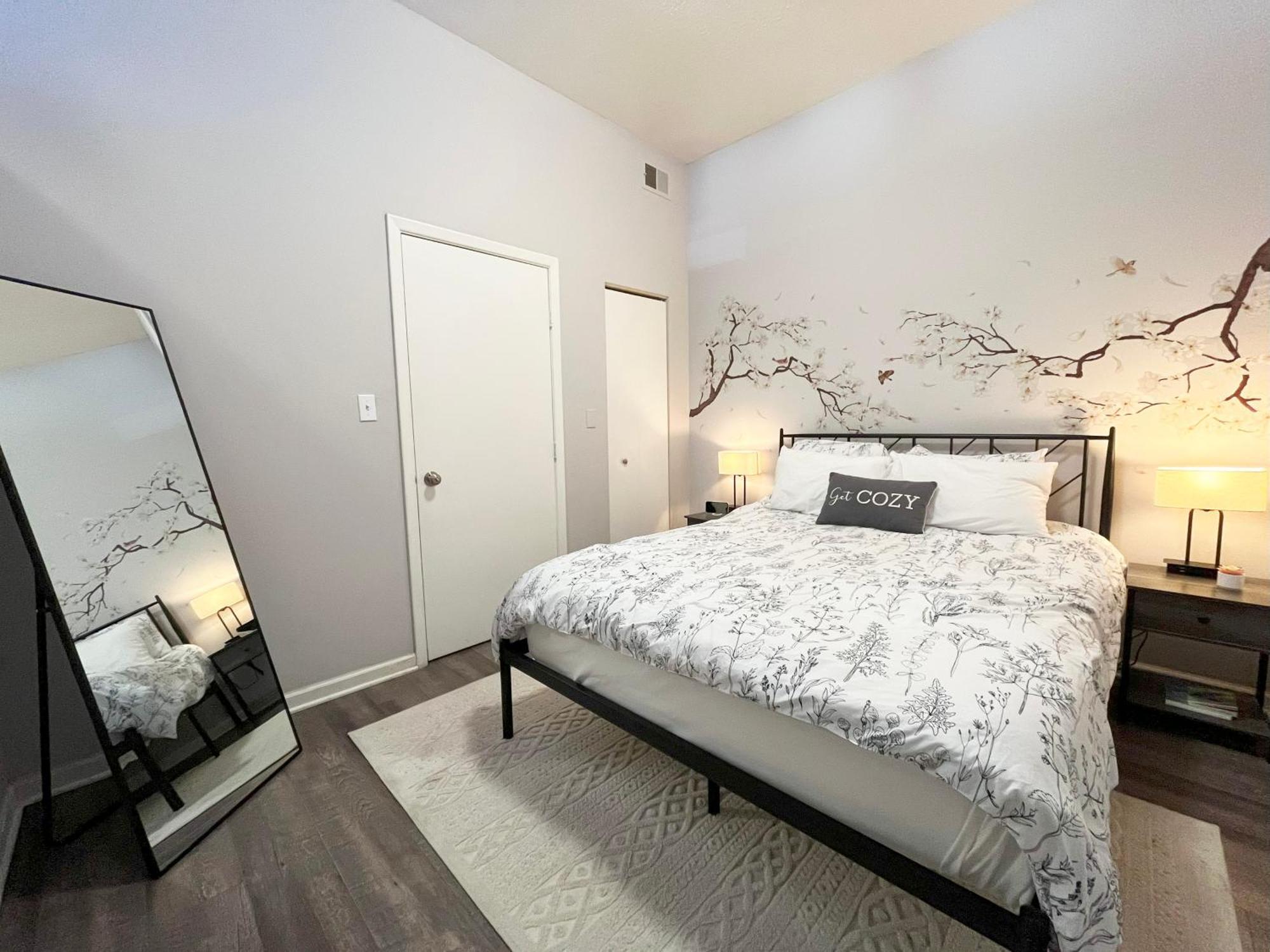 Апартаменты Downtown Cleveland -Modern First Floor Unit Экстерьер фото